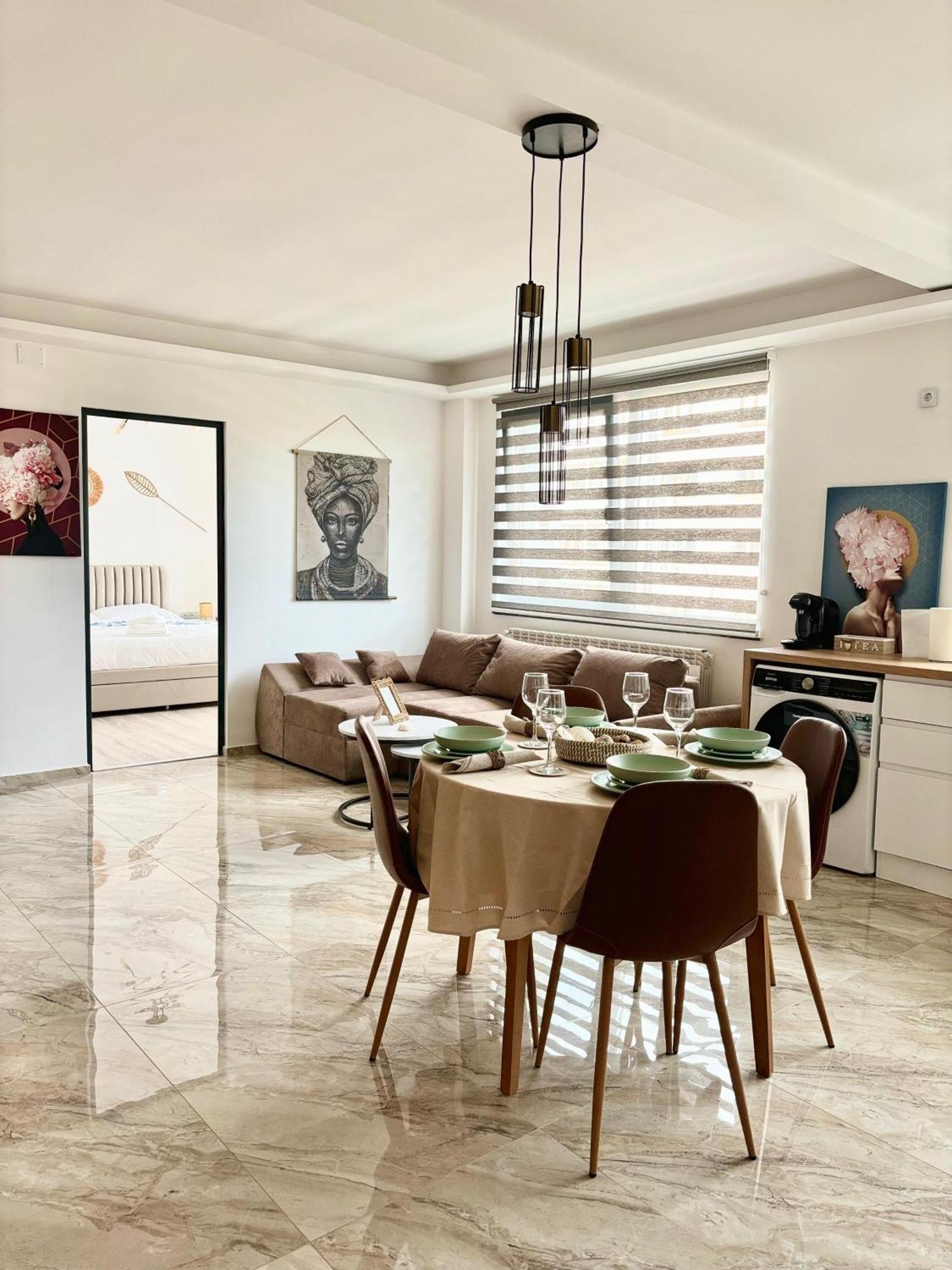 Amos Apartment-Ultracentral-Free Parking Kolozsvár Kültér fotó